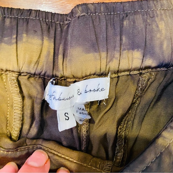 ⭐️ Young Fabulous & Broke Olive Green Tie Dye Satin Pockets Joggers Sz Small - Picture 4 of 7